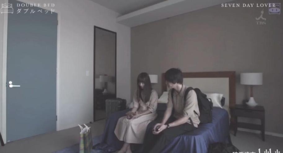 热评日本综艺节目《双人床》，看两个陌生人如何相处