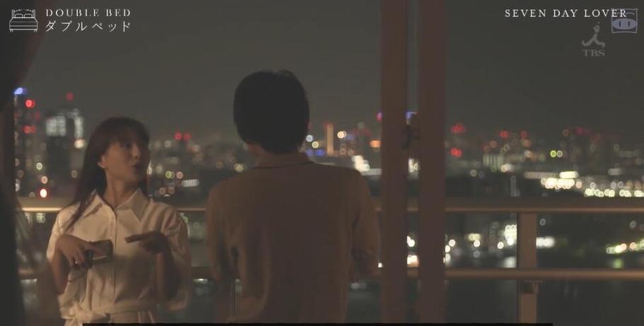 《双人床》第二季最后一夜，两位主角开始付出行动，展开热烈的拥抱