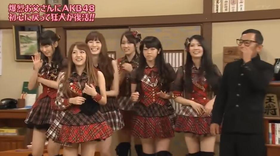 爆裂老爹免费无删减493：惊！AKB48成员羞涩表演爱心舞热门